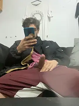 Snapshot of Tomito14 chatting on October 2025 07:36:03 AM Tomito14 online show from October 2025 07:36:03 AM