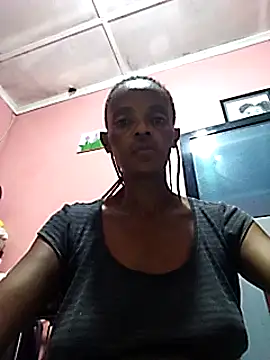 Snapshot of sweets_80 chatting on December 2024 09:51:01 PM sweets 80 online show from December 2024 09:51:01 PM