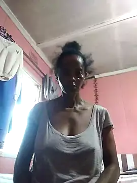 Snapshot of sweets_80 chatting on February 2025 04:19:02 AM sweets 80 online show from February 2025 04:19:02 AM
