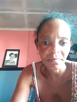 Snapshot of sweets_80 chatting on February 2025 02:43:01 PM sweets 80 online show from February 2025 02:43:01 PM