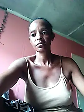 Snapshot of sweets_80 chatting on February 2025 02:00:02 PM sweets 80 online show from February 2025 02:00:02 PM
