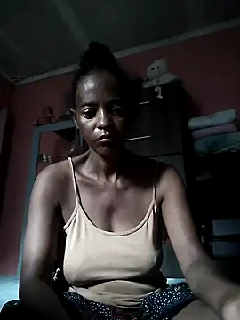 Snapshot of sweets_80 chatting on March 2025 04:35:01 AM sweets 80 online show from March 2025 04:35:01 AM