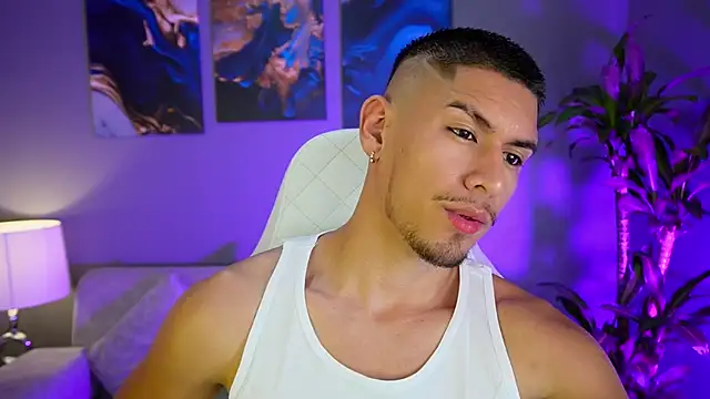 Aaronfox x online show from January 2025 11:44:01 PM