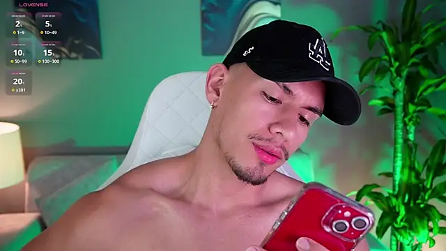 Aaronfox x online show from January 2025 11:43:01 AM