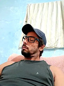 Snapshot of 2024gaelpiroca chatting on October 2025 12:19:01 AM 2024gaelpiroca online show from October 2025 12:19:01 AM