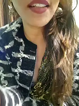 Snapshot of MIss-Naina chatting on December 2024 07:40:01 AM MIss-Naina online show from December 2024 07:40:01 AM