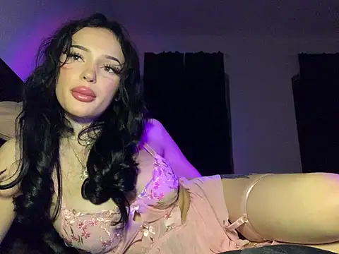 madelinexx online show from January 2025 11:33:01 PM
