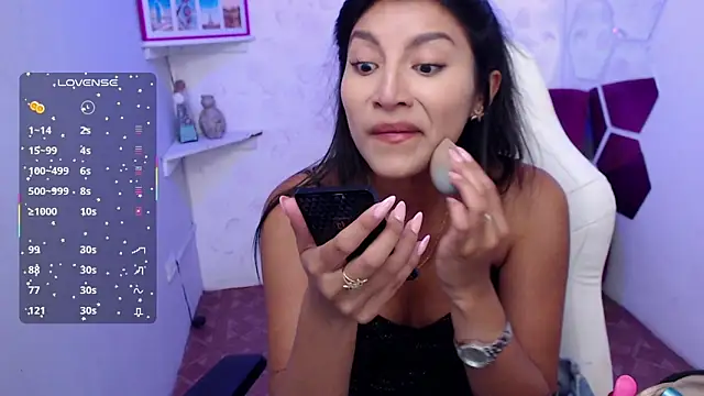 Cailee Mansour online show from October 2025 08:06:02 PM