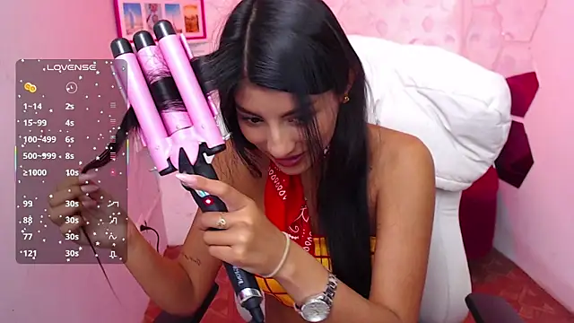 Cailee Mansour online show from October 2025 05:14:02 PM