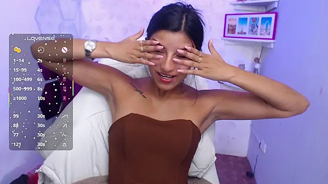 Cailee Mansour online show from October 2025 08:49:02 PM