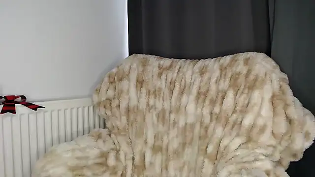 Snapshot of ElizabethAC chatting on October 2025 08:51:01 AM ElizabethAC online show from October 2025 08:51:01 AM