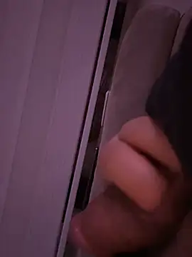 derFickerali online show from December 2024 01:18:01 AM