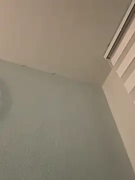 derFickerali online show from March 2025 02:18:02 AM