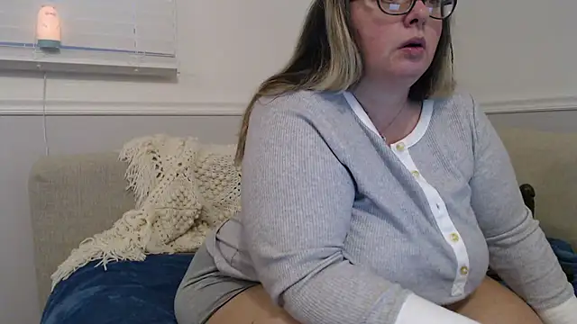 LauLauPAWG online show from February 2025 12:48:02 PM