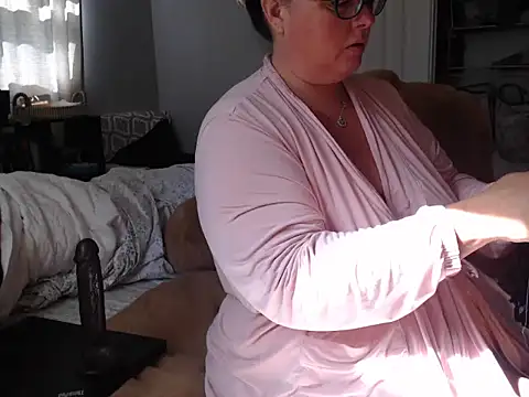 LauLauPAWG online show from September 2025 07:18:02 PM