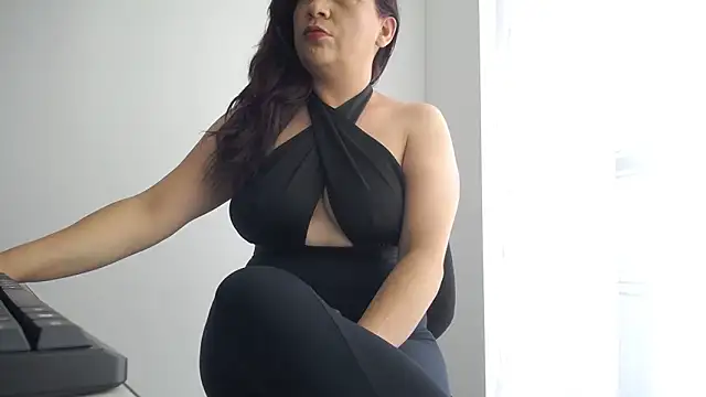 lorenalover24 online show from December 2024 05:51:02 PM