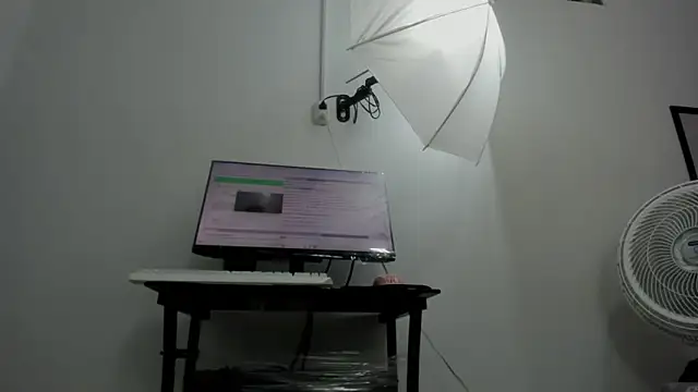 Snapshot of Dalia_20 chatting on October 2025 12:14:01 AM Dalia 20 online show from October 2025 12:14:01 AM