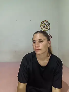 Snapshot of Scarlett-Leh chatting on October 2025 02:41:02 AM Scarlett-Leh online show from October 2025 02:41:02 AM