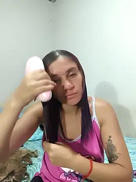 Snapshot of Scarlett-Leh chatting on October 2025 02:48:02 AM Scarlett-Leh online show from October 2025 02:48:02 AM