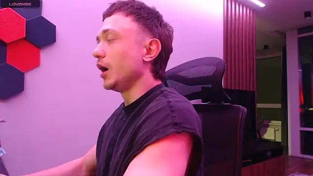 Snapshot of alex_nash chatting on November 2025 11:15:01 PM alex nash online show from November 2025 11:15:01 PM