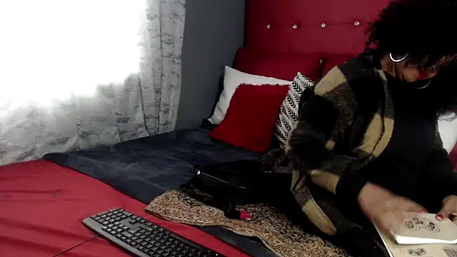 Foxybrownxx1 online show from February 2025 10:51:02 AM