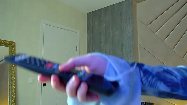 MaliaLandre online show from February 2025 02:00:01 PM