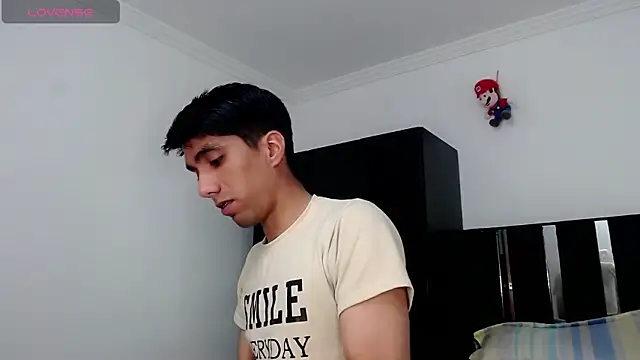 Snapshot of Marcosdfreitas chatting on October 2025 10:05:01 PM Marcosdfreitas online show from October 2025 10:05:01 PM