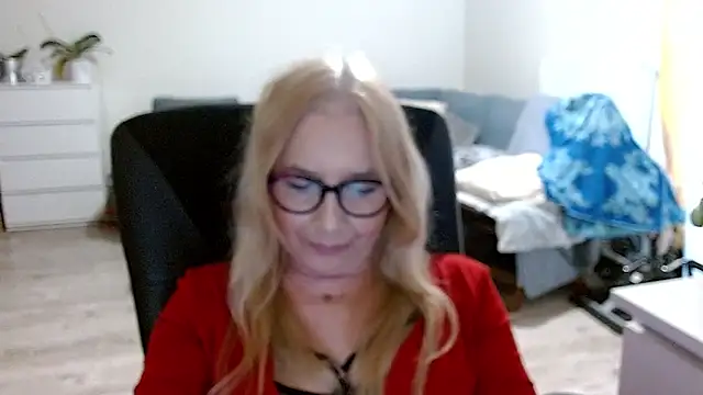sofia xkiss online show from December 2024 07:47:01 AM