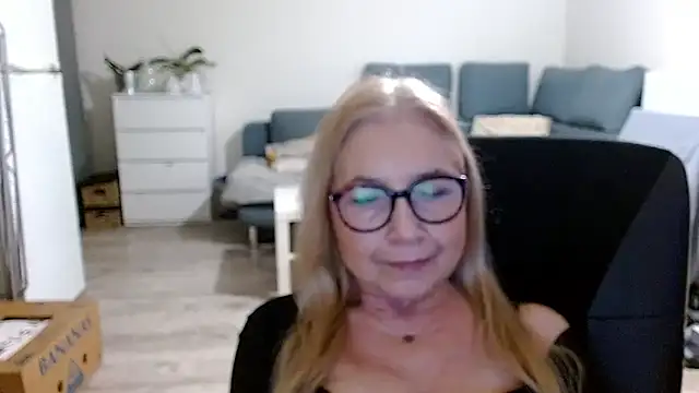 sofia xkiss online show from December 2024 10:55:02 AM