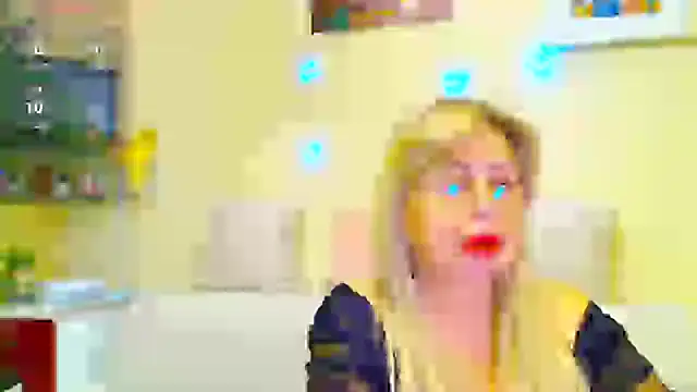 SusieNoreen online show from February 2025 01:00:02 AM