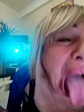 SusieNoreen online show from March 2025 03:22:02 AM