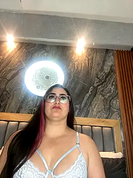 Snapshot of BellaPeers_ chatting on September 2025 12:09:01 PM BellaPeers online show from September 2025 12:09:01 PM