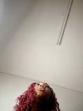 Shria107 online show from September 2025 05:51:02 PM