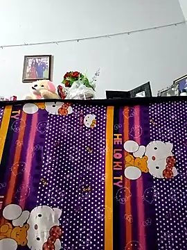 catreena online show from December 2024 07:01:02 PM