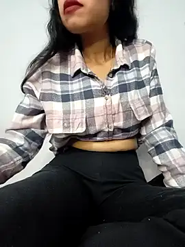 catreena online show from December 2024 06:37:02 PM