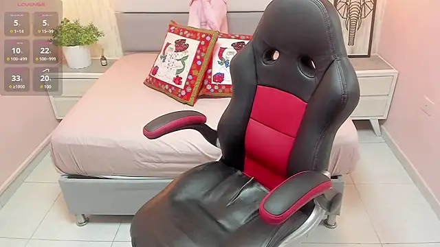 MAILYLOVE1 online show from December 2024 12:27:02 PM