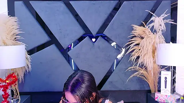 KylieWhite online show from September 2025 01:16:02 PM