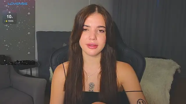 Snapshot of adrianawow1 chatting on October 2025 03:04:02 AM adrianawow1 online show from October 2025 03:04:02 AM