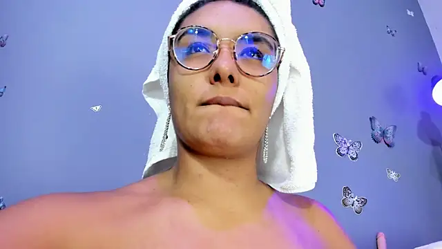 Snapshot of Kaira_mosse chatting on October 2025 12:17:02 PM Kaira mosse online show from October 2025 12:17:02 PM