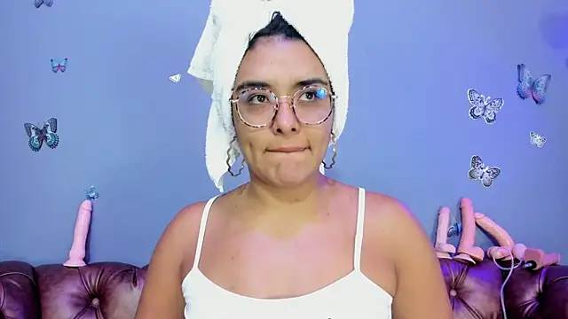 Snapshot of Kaira_mosse chatting on November 2025 09:44:02 AM Kaira mosse online show from November 2025 09:44:02 AM