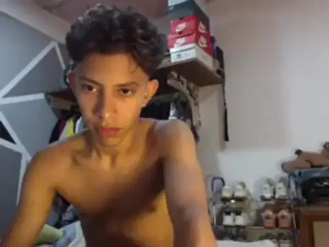 Snapshot of ferchitibellako chatting on December 2024 04:22:02 AM ferchitibellako online show from December 2024 04:22:02 AM