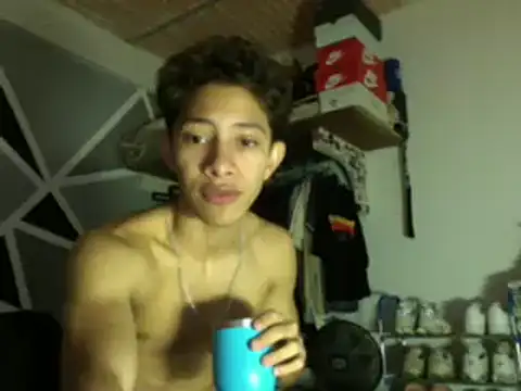 Snapshot of ferchitibellako chatting on November 2025 03:12:01 PM ferchitibellako online show from November 2025 03:12:01 PM