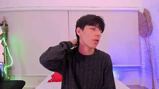 alexandersawyer online show from October 2025 04:34:02 AM