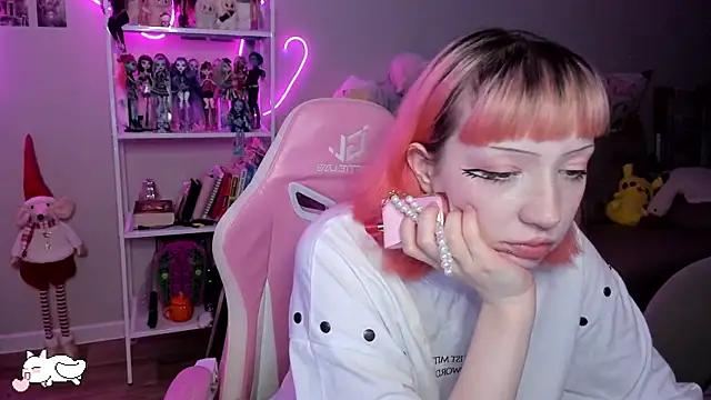 Snapshot of SweetieMollyy chatting on November 2025 01:24:03 PM SweetieMollyy online show from November 2025 01:24:03 PM