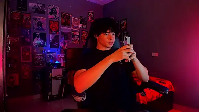 soy ian  online show from February 2025 01:45:02 AM