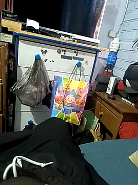 Snapshot of maxi_6969 chatting on February 2025 11:49:01 AM maxi 6969 online show from February 2025 11:49:01 AM