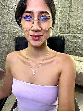 Snapshot of KaitlynLoveCam chatting on October 2025 11:35:01 PM KaitlynLoveCam online show from October 2025 11:35:01 PM