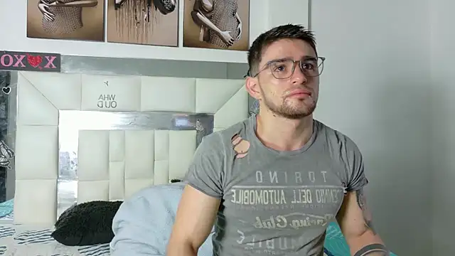 Sexy Alejandro  online show from December 2024 12:16:02 PM