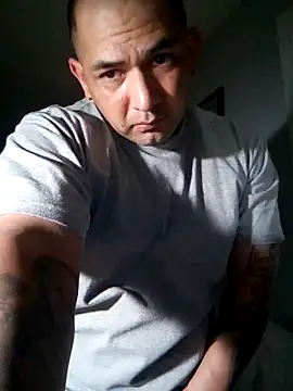 Snapshot of NewKing100 chatting on December 2024 12:11:01 PM NewKing100 online show from December 2024 12:11:01 PM