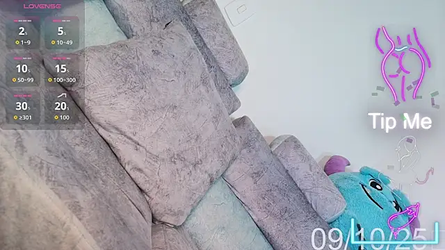 Kenia Fox online show from October 2025 06:34:02 AM